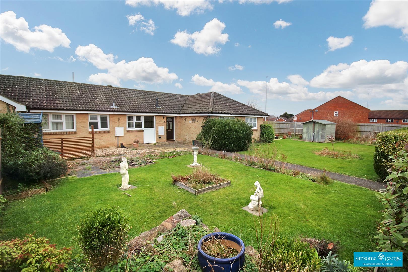 2 bed property in Condor Close, Tilehurst